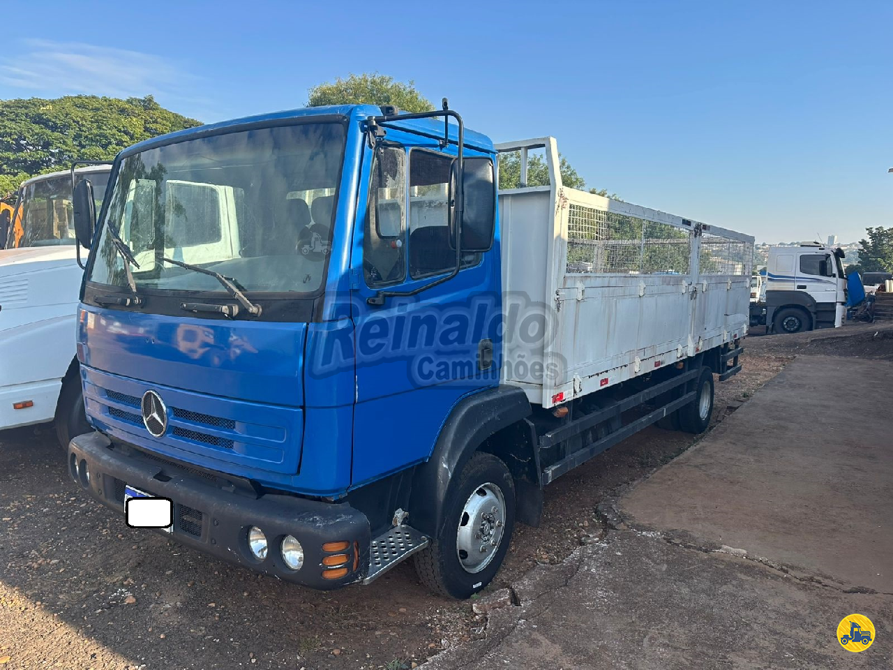 CAMINHAO MERCEDES-BENZ MB 914 Carga Seca 3/4 4x2 Reinaldo Caminhões ARARAQUARA SÃO PAULO SP
